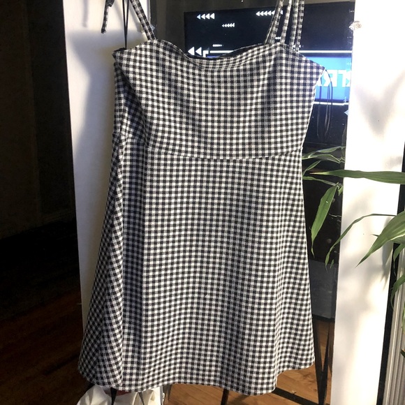 H&M Dresses & Skirts - H&M checkered dress